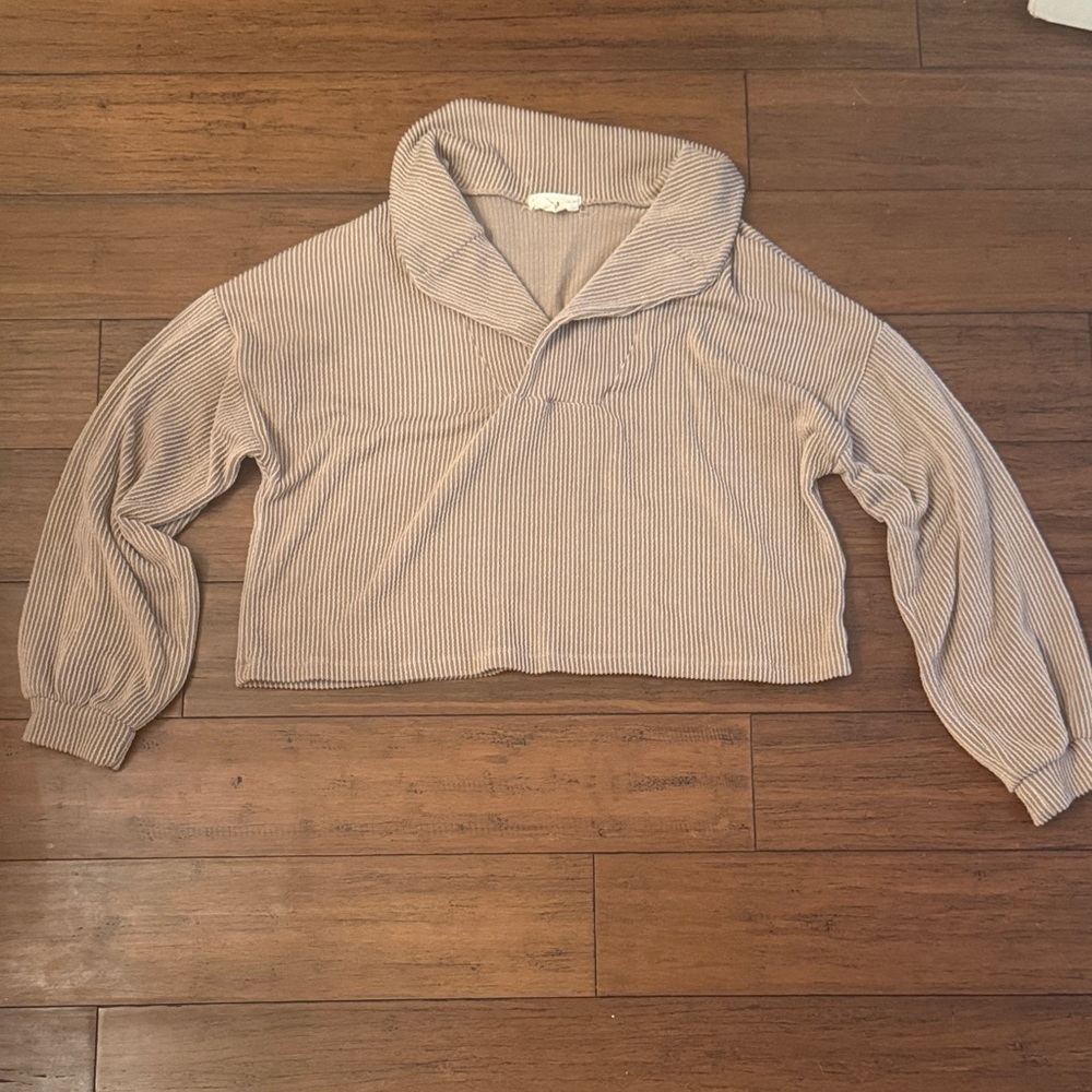 DRESS UP Cropped Ribbed Sweater